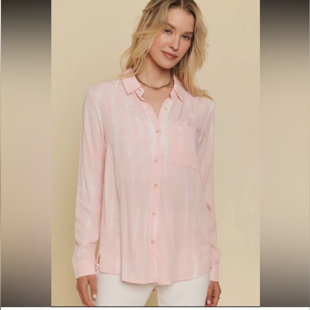 NWT Mystree Pink Button-Up Blouse - Size L
